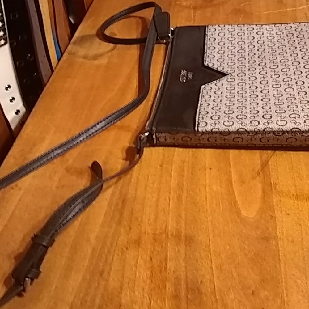Handbag - Picture 3 of 3